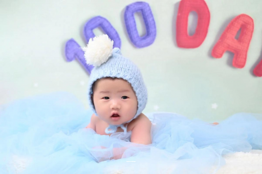 庄河四个月宝宝会翻身